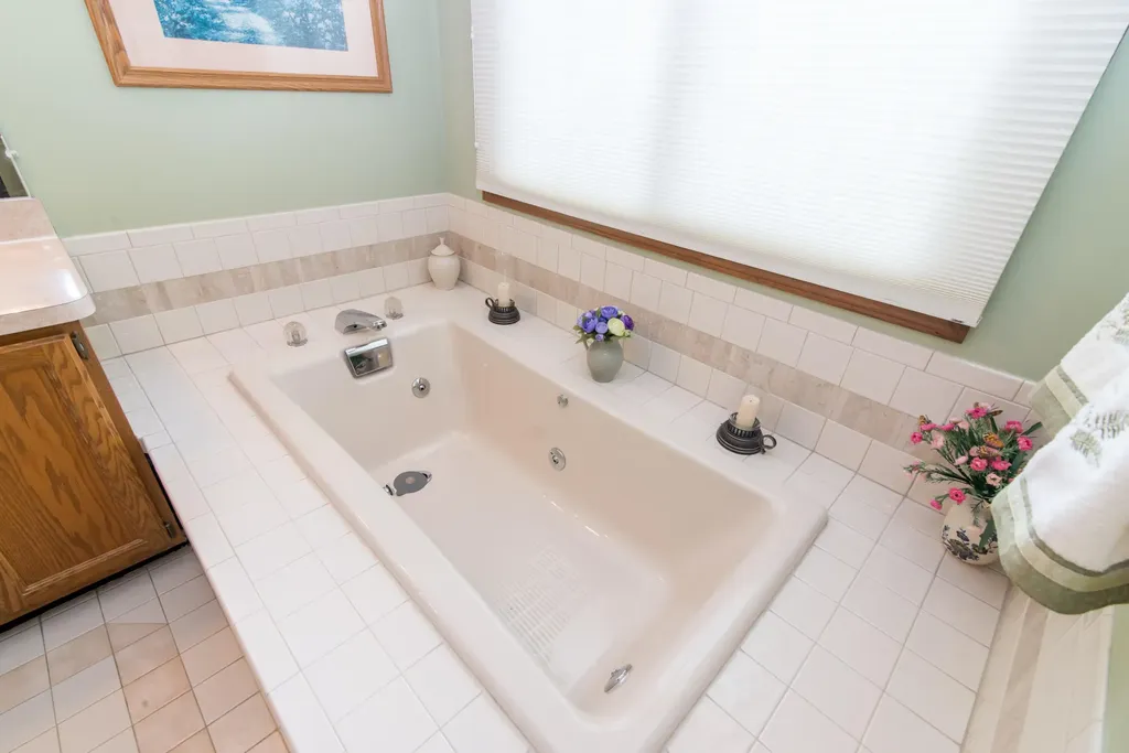 37155 Muirfield Drive Livonia City MI 48152