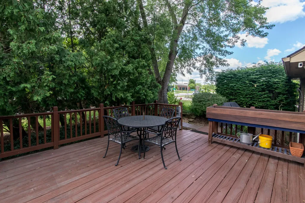 37155 Muirfield Drive Livonia City MI 48152