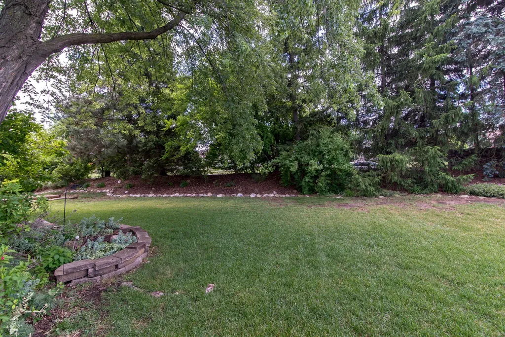 37155 Muirfield Drive Livonia City MI 48152