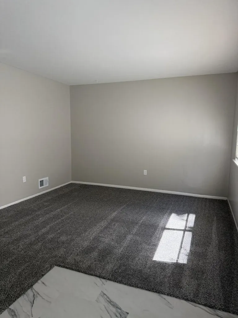 20294 Empire Street Taylor City MI 48180