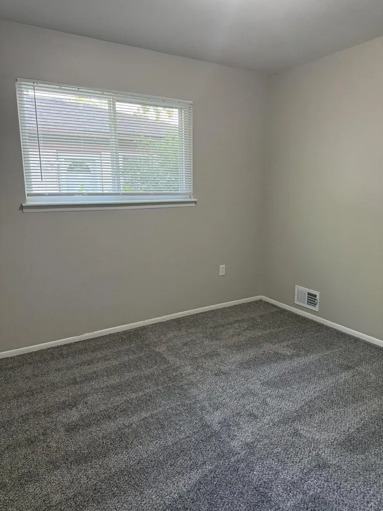 20294 Empire Street Taylor City MI 48180