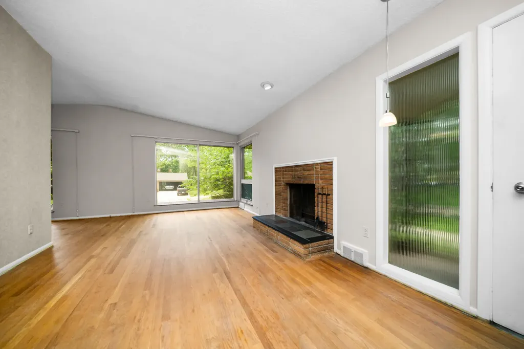 2125 Needham Road Ann Arbor City MI 48104