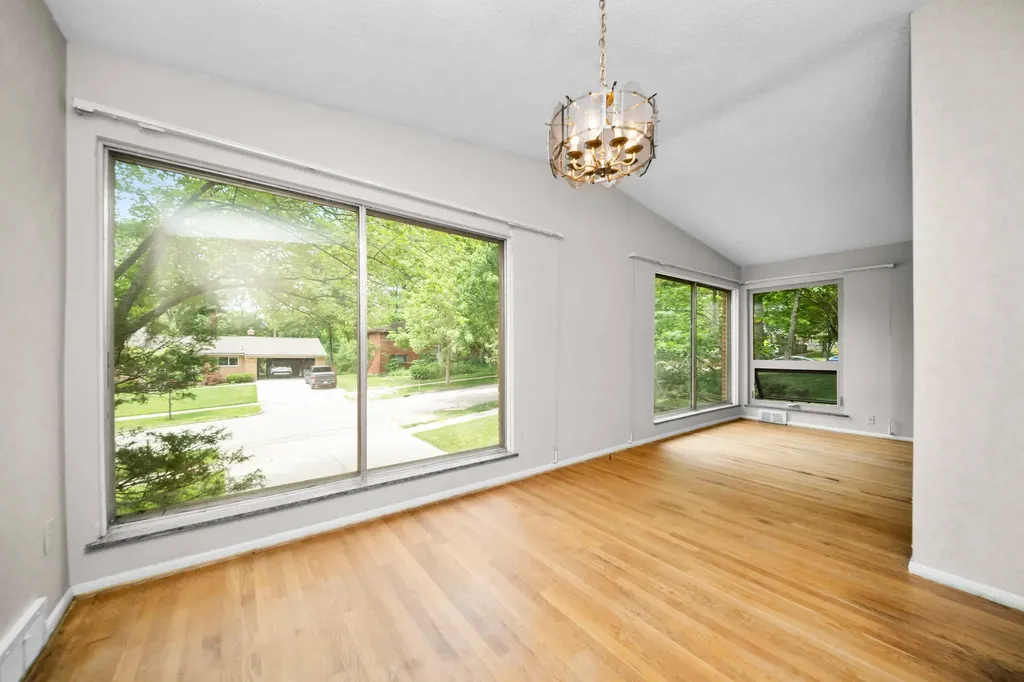 2125 Needham Road Ann Arbor City MI 48104
