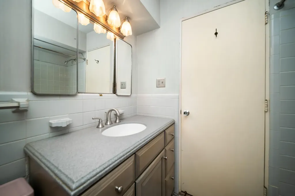 2125 Needham Road Ann Arbor City MI 48104