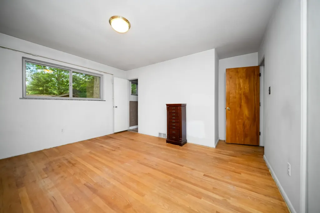 2125 Needham Road Ann Arbor City MI 48104