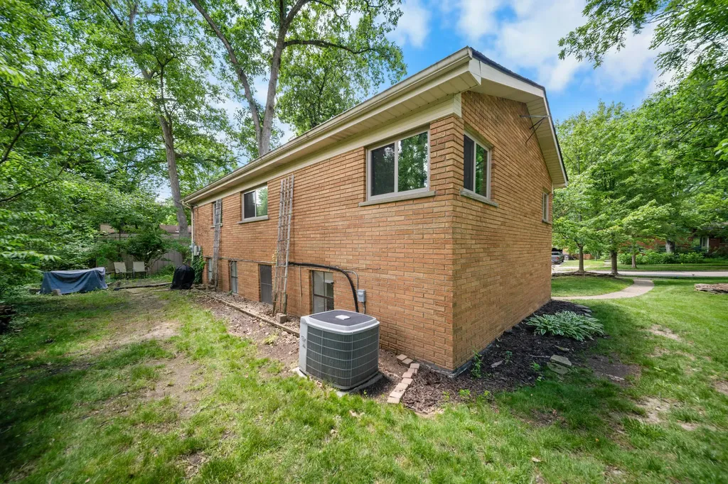 2125 Needham Road Ann Arbor City MI 48104