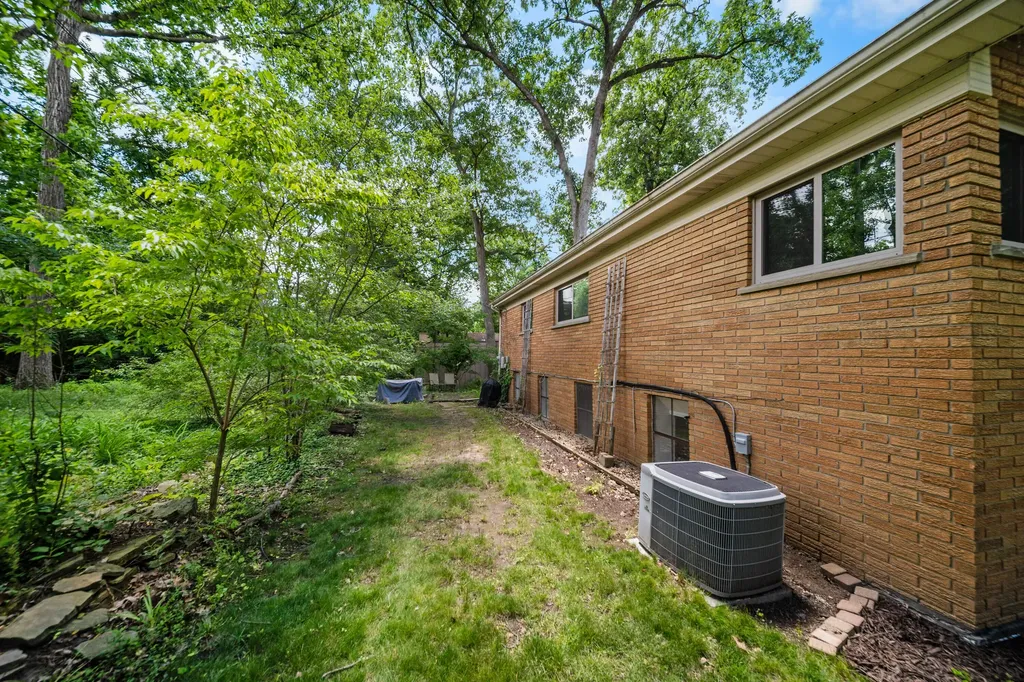 2125 Needham Road Ann Arbor City MI 48104