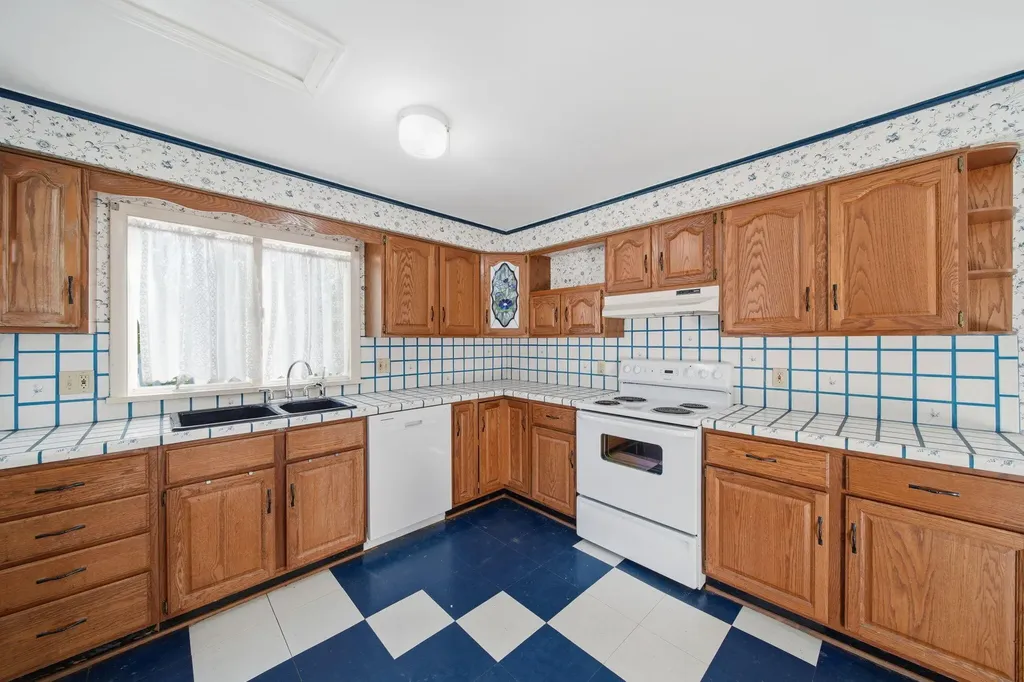 205 W Shawnee Street Tecumseh City MI 49286