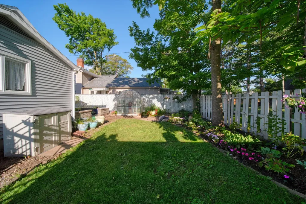 205 W Shawnee Street Tecumseh City MI 49286