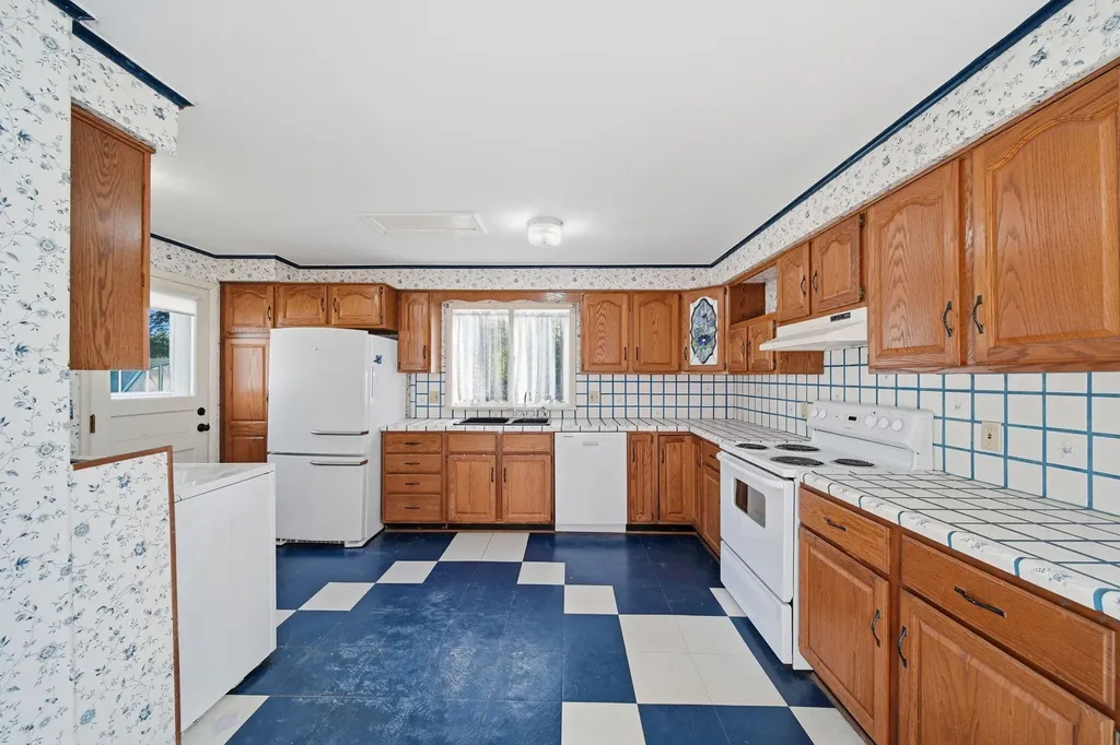 205 W Shawnee Street Tecumseh City MI 49286