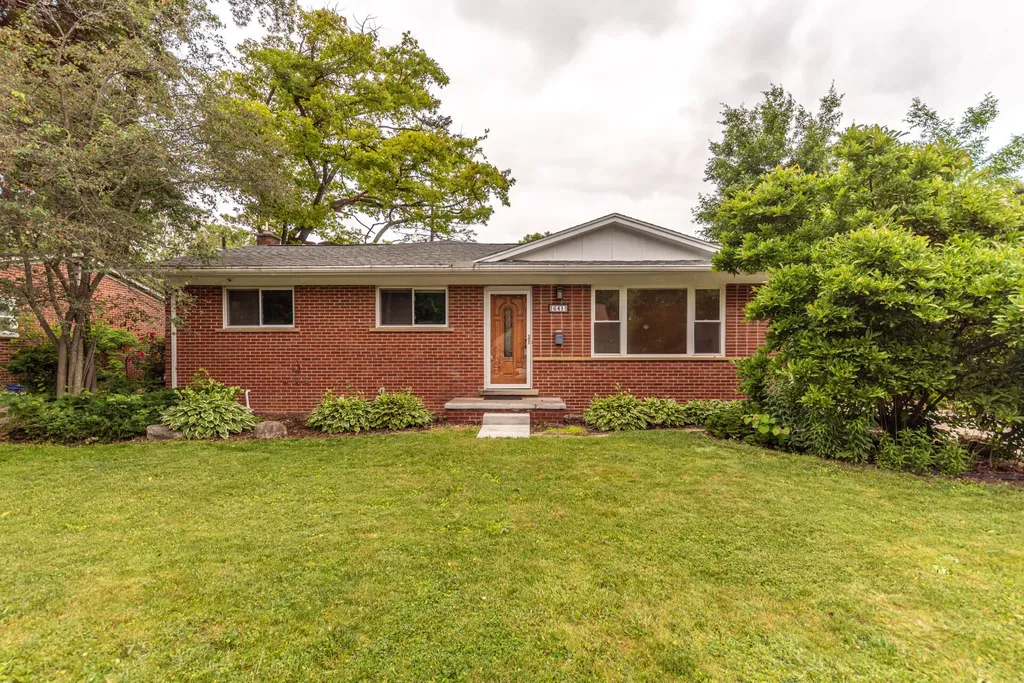 641 Louise Drive Ann Arbor City MI 48103