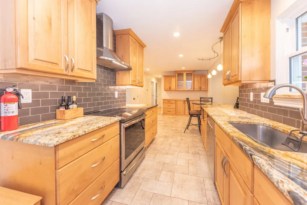 641 Louise Drive Ann Arbor City MI 48103