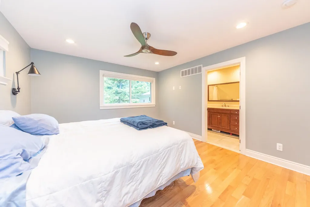 641 Louise Drive Ann Arbor City MI 48103