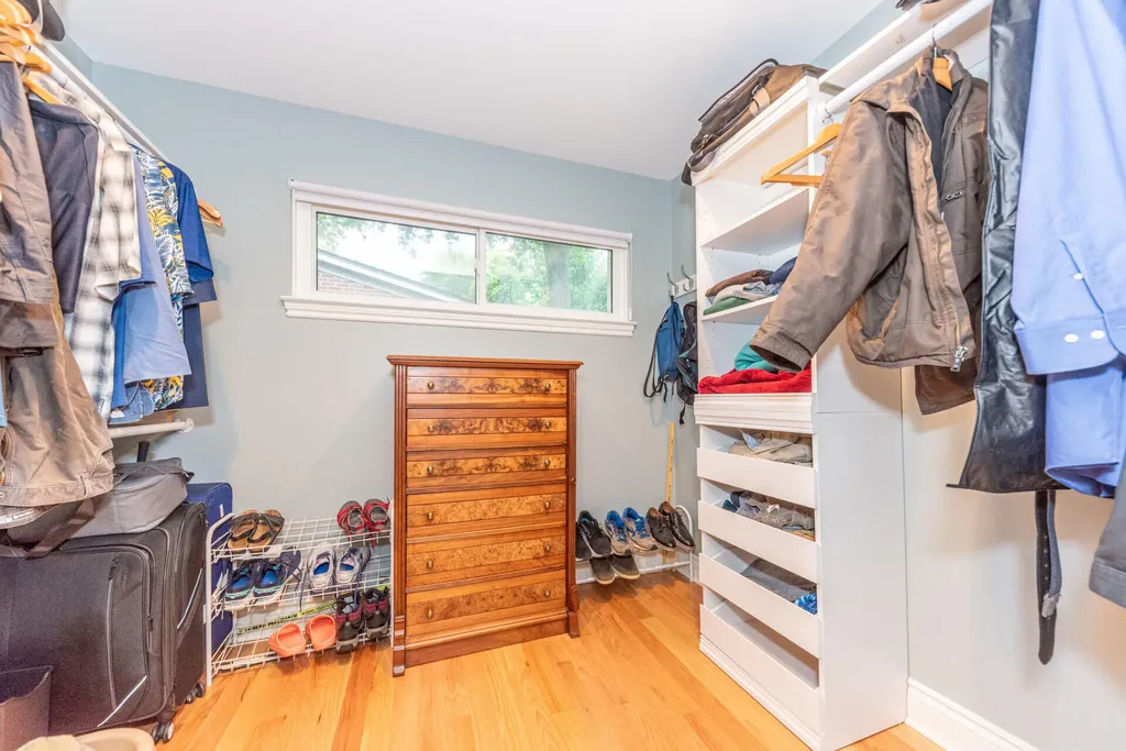 641 Louise Drive Ann Arbor City MI 48103
