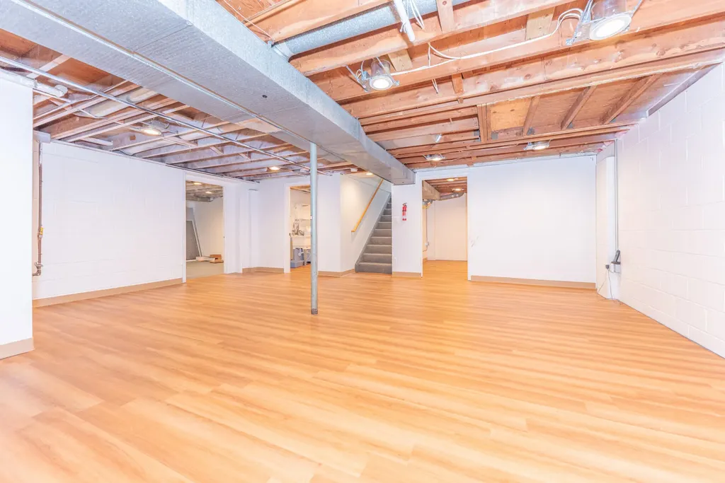 641 Louise Drive Ann Arbor City MI 48103