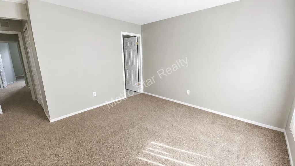 31548 Orchard Creek Farmington Hills City MI 48334