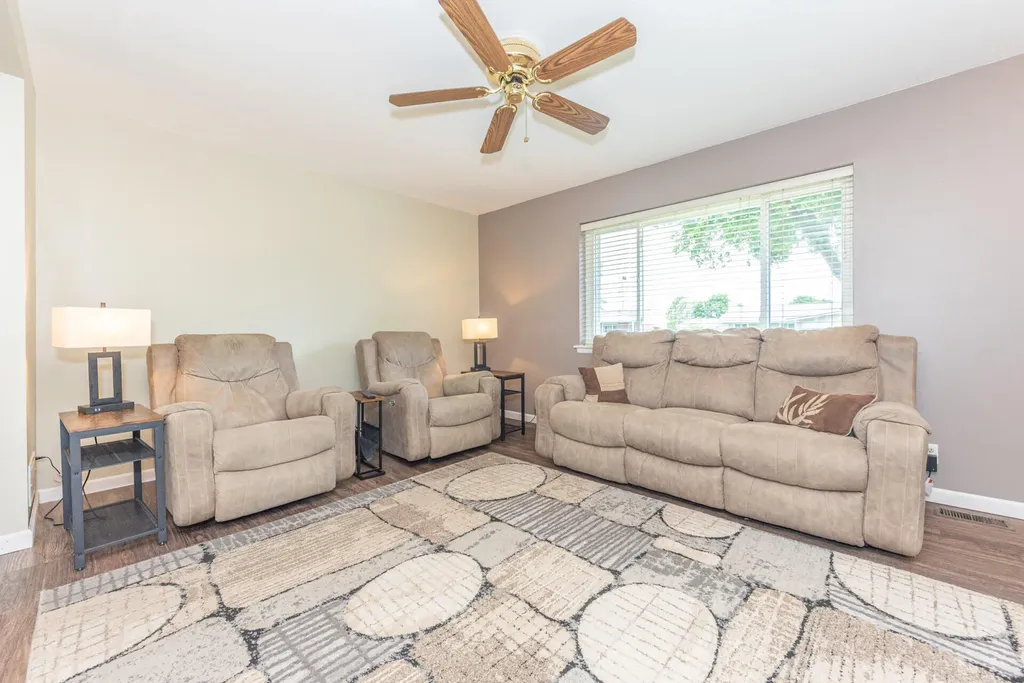 248 Nichols Drive Saline City MI 48176
