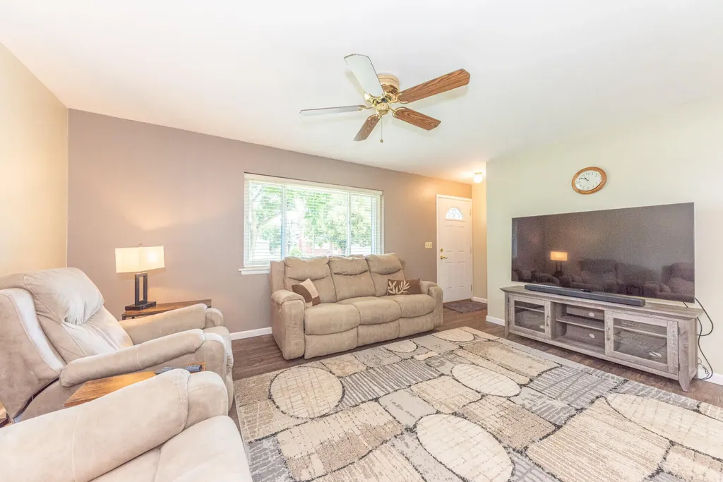 248 Nichols Drive Saline City MI 48176