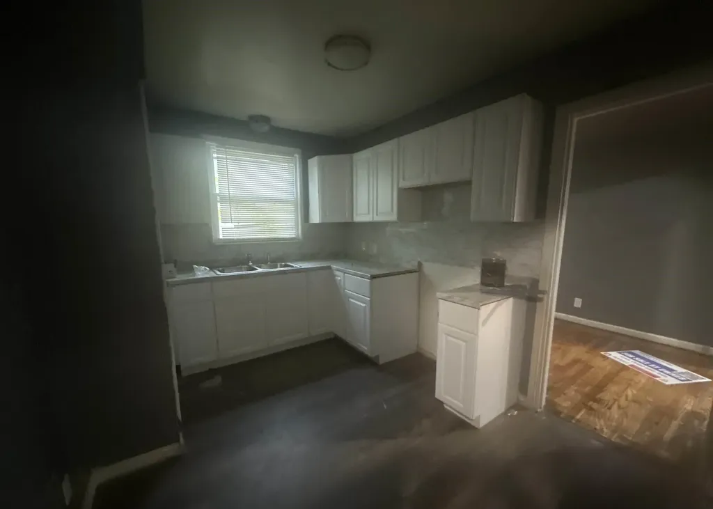 18498 Vaughan Street Detroit City MI 48219