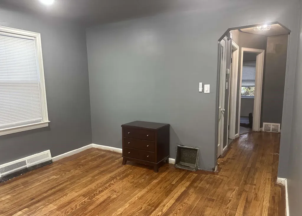 18498 Vaughan Street Detroit City MI 48219