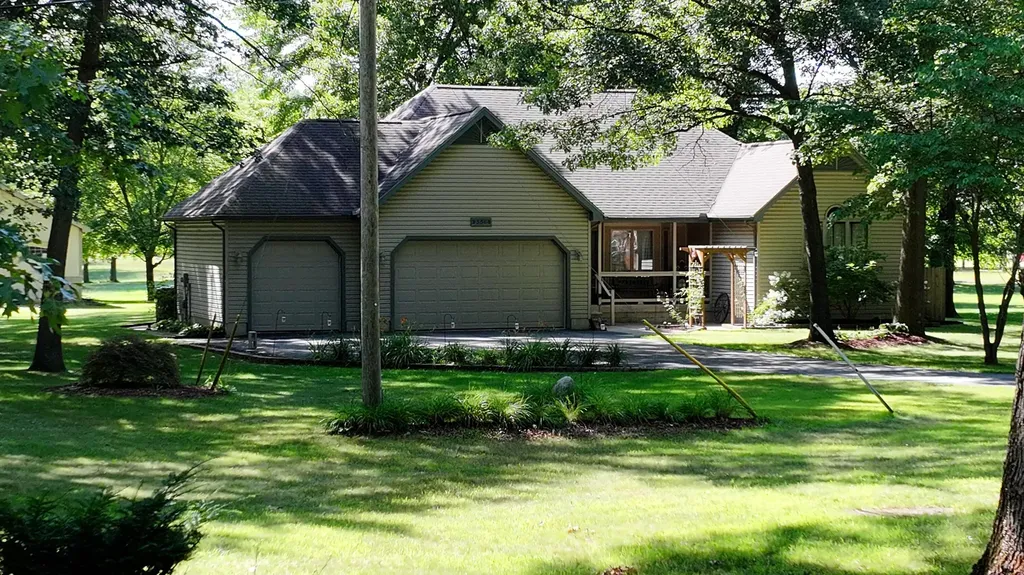 23568 Bohn Road Sumpter Township MI 48111