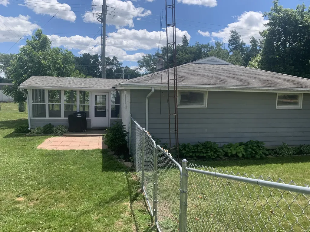 509 Sunset Drive Clinton Village MI 49236