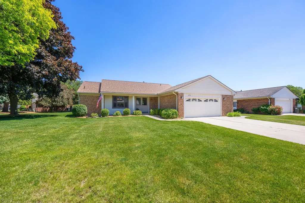 476 Coldiron Drive Rochester Hills City MI 48307