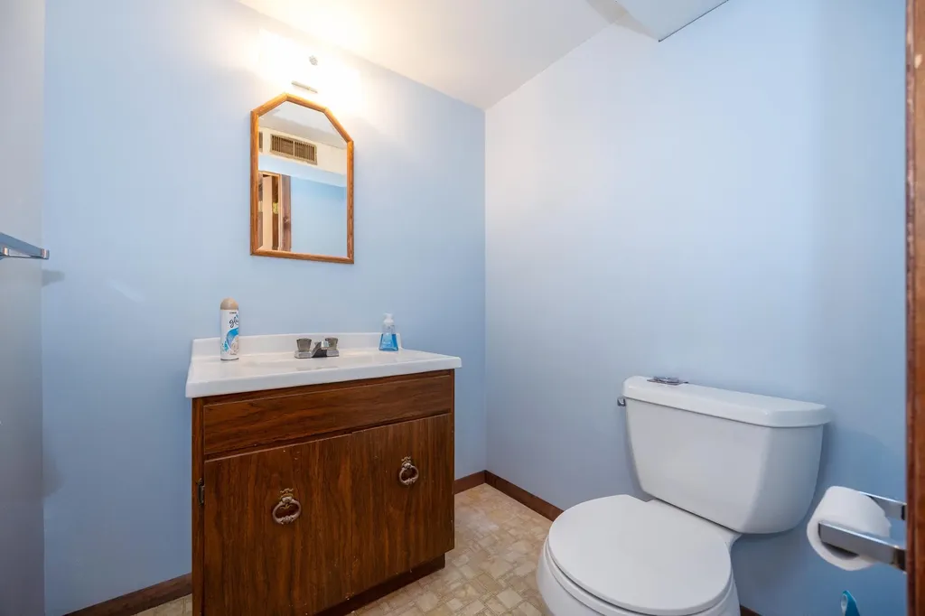 476 Coldiron Drive Rochester Hills City MI 48307