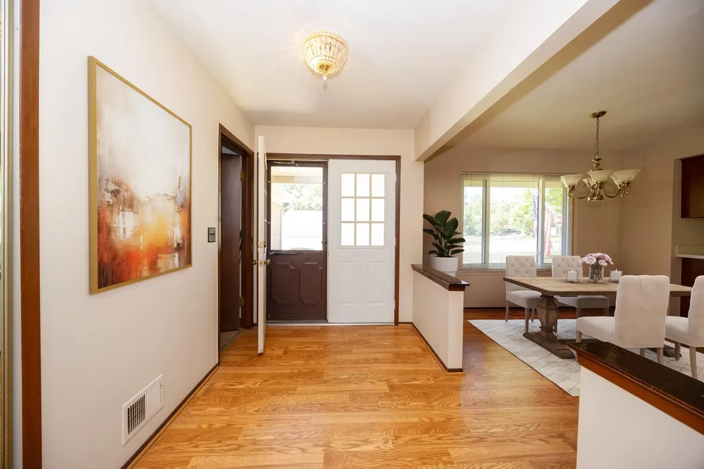 476 Coldiron Drive Rochester Hills City MI 48307