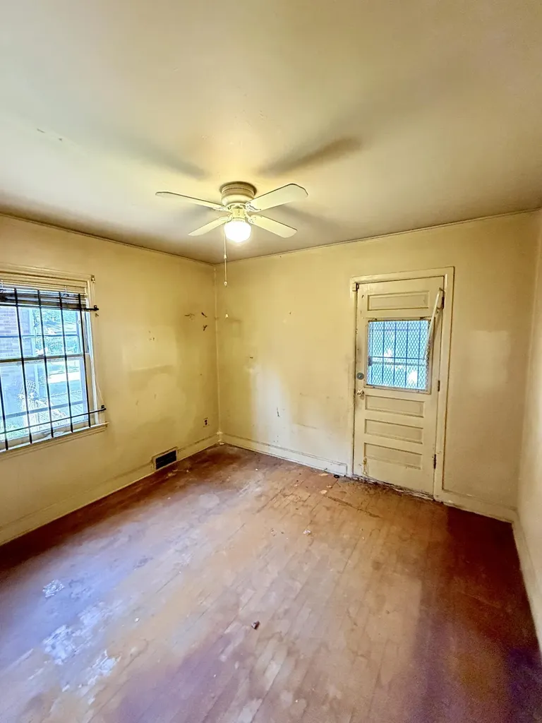 15339 Sussex Street Wayne City MI 48227