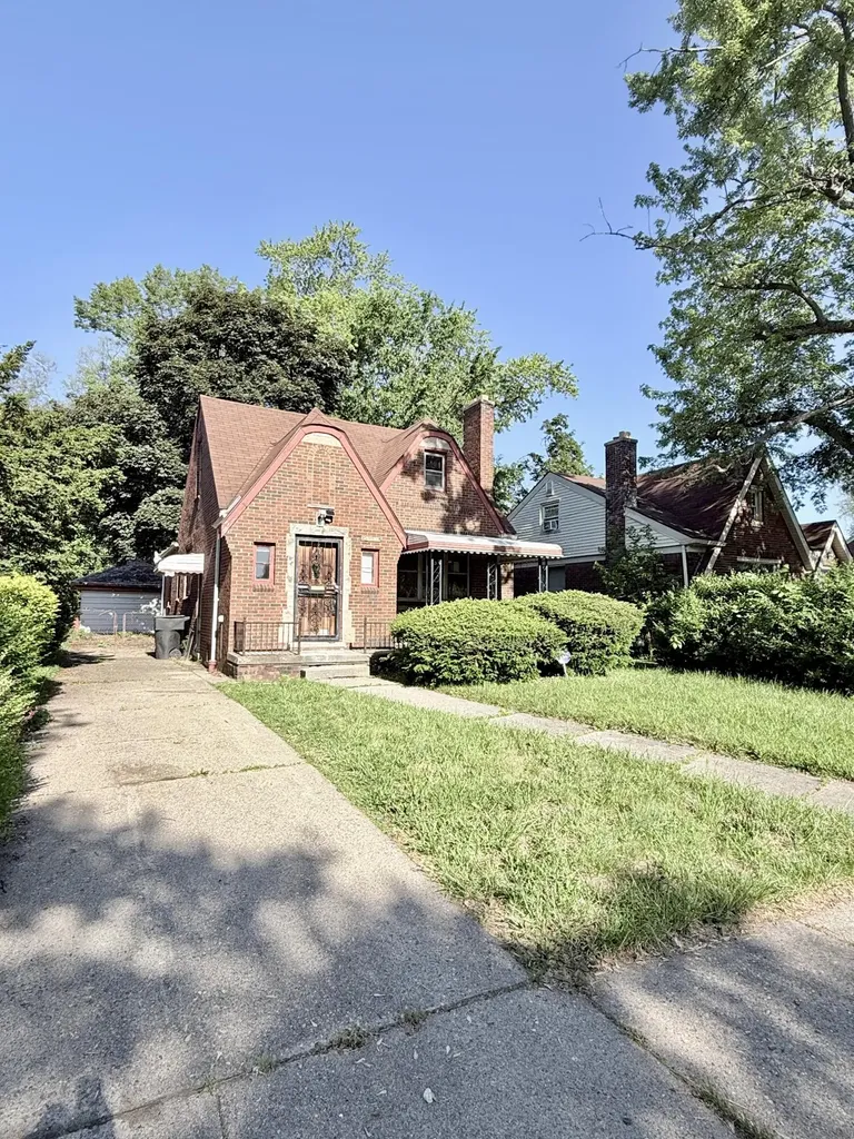 15339 Sussex Street Wayne City MI 48227