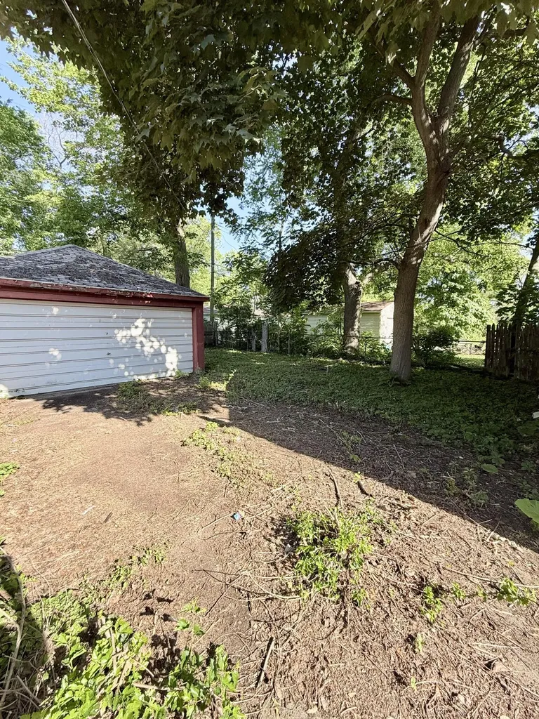 15339 Sussex Street Wayne City MI 48227