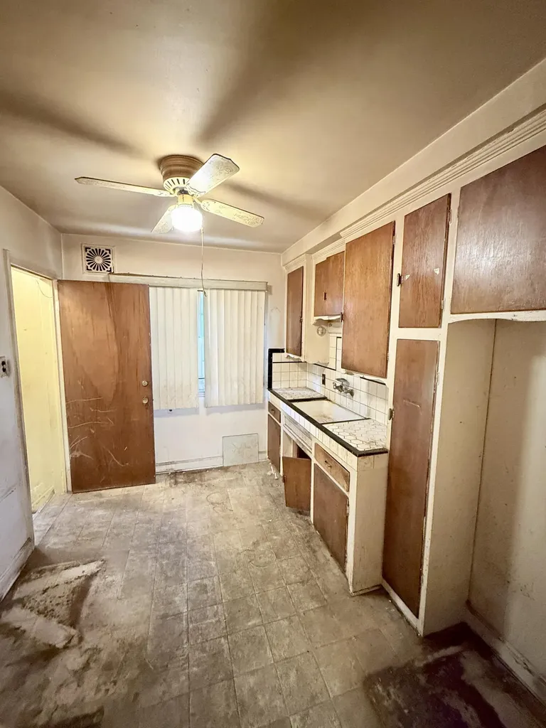 15339 Sussex Street Wayne City MI 48227