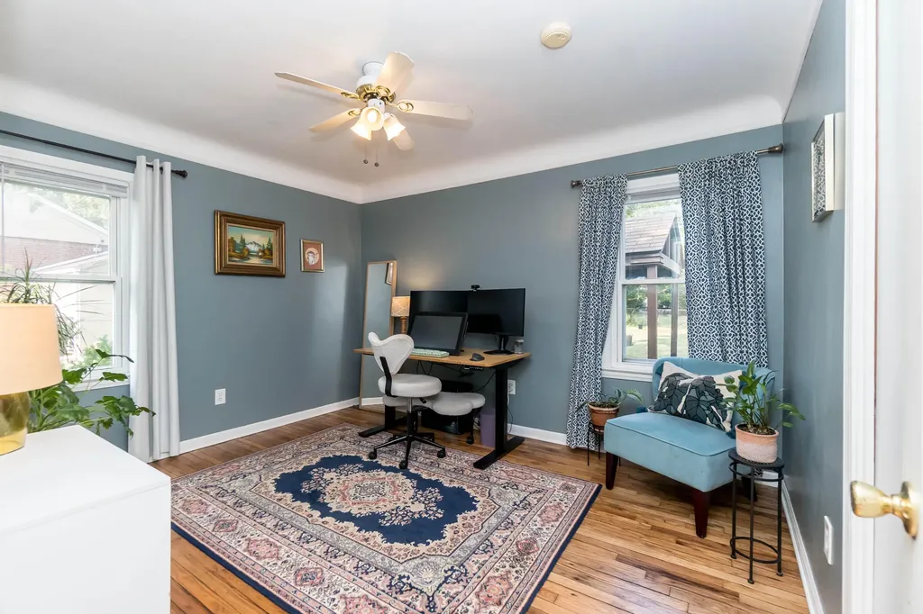 18951 Sunset Street Livonia City MI 48152