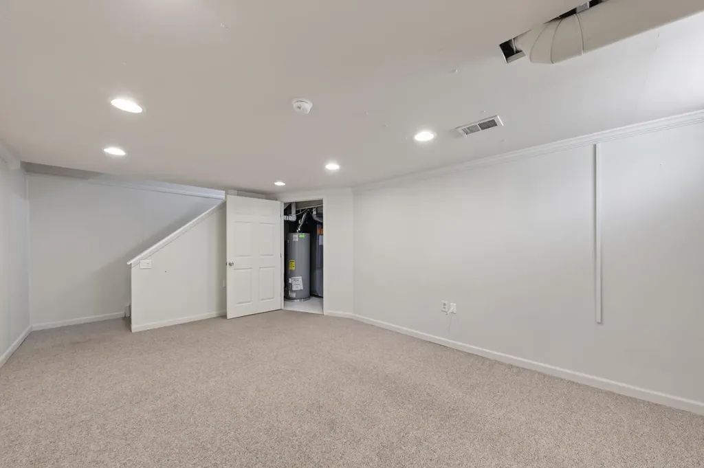 41222 Southwind Drive Canton Charter Township MI 48188