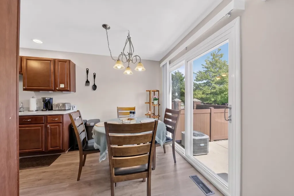 41222 Southwind Drive Canton Charter Township MI 48188