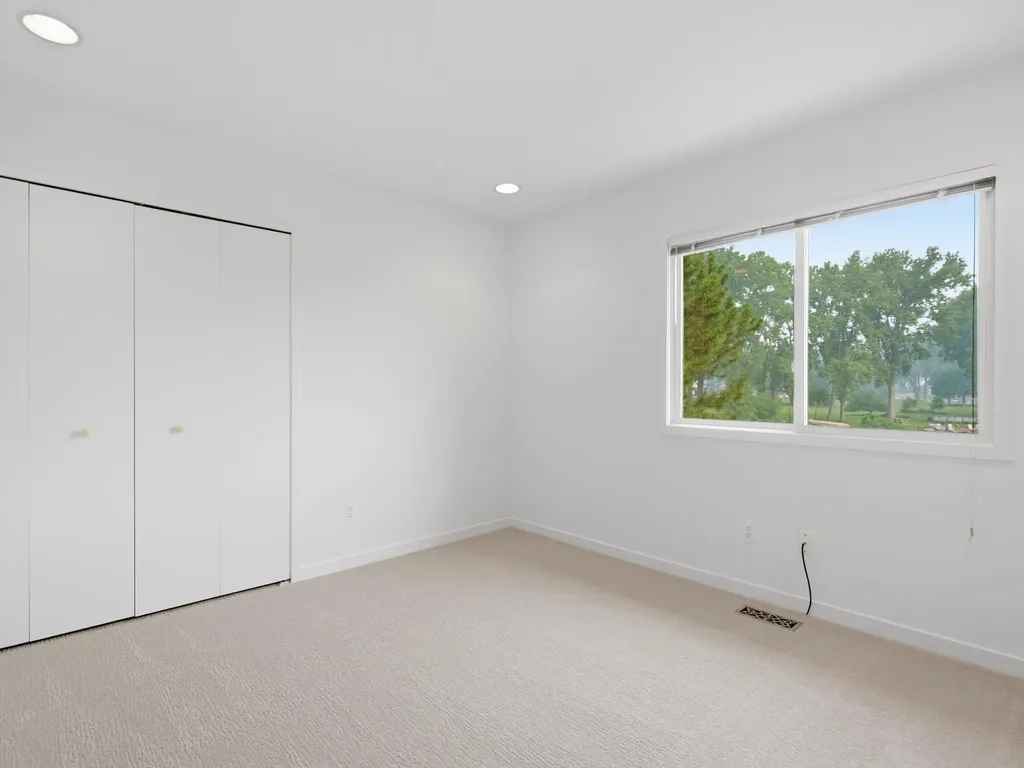 3926 Lakes Edge Drive Commerce Charter Township MI 48382