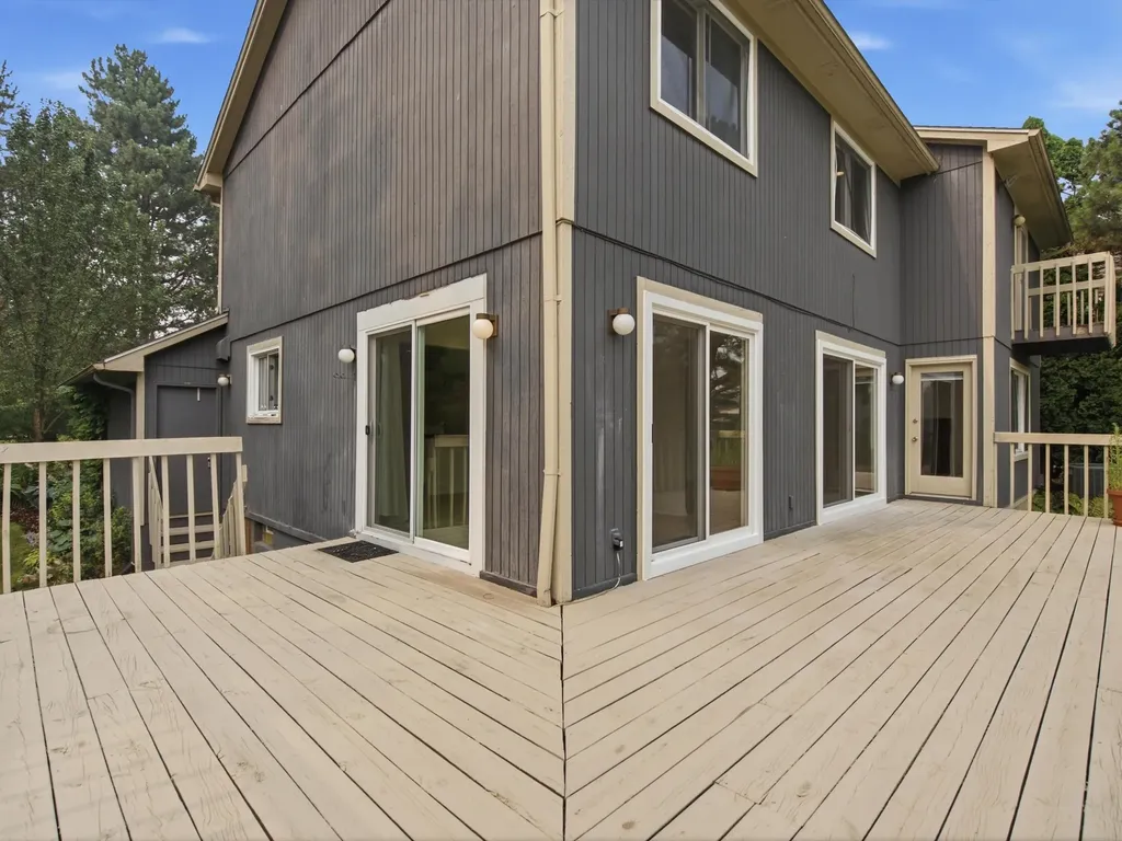 3926 Lakes Edge Drive Commerce Charter Township MI 48382