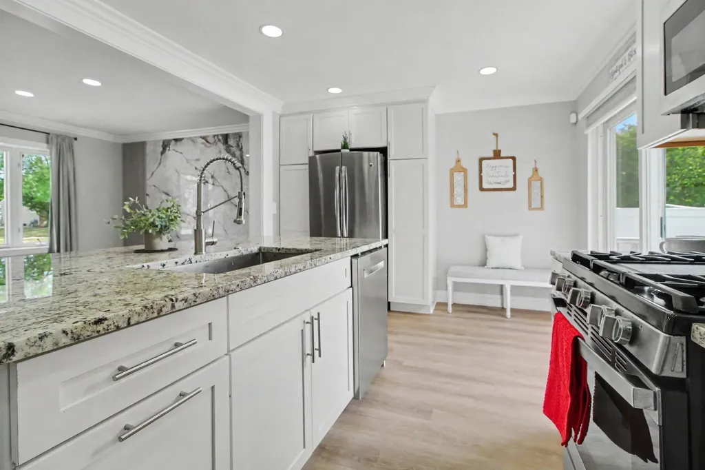 43729 Fleetwood Drive Canton Charter Township MI 48187