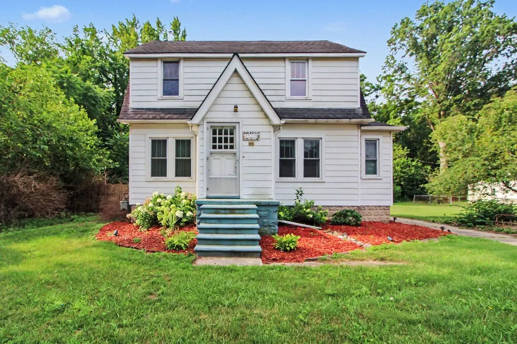 35229 Atlas Street Romulus City MI 48174