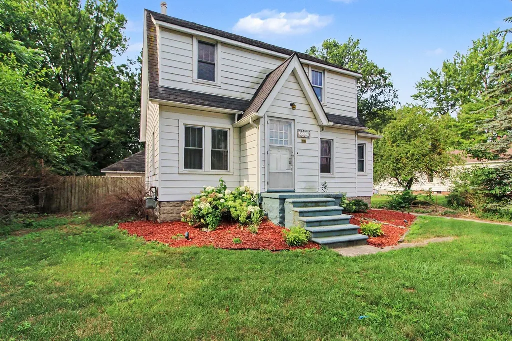 35229 Atlas Street Romulus City MI 48174