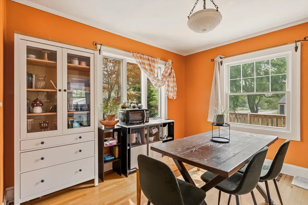 325 Hilldale Drive Ann Arbor City MI 48105