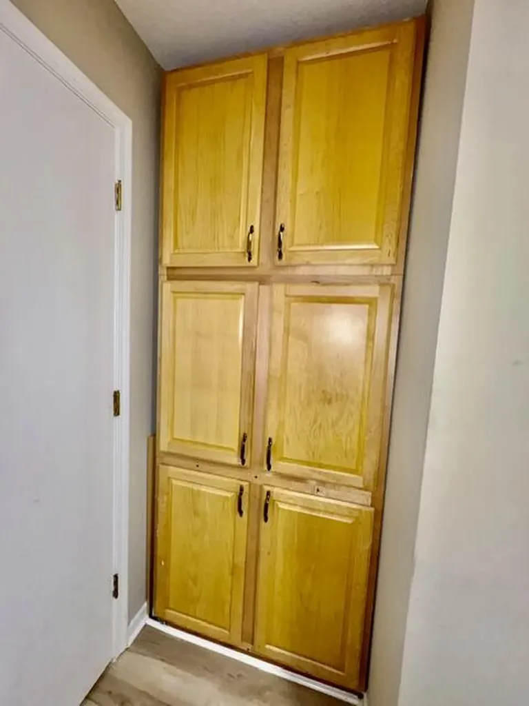 432 Marigold Circle Westland City MI 48185