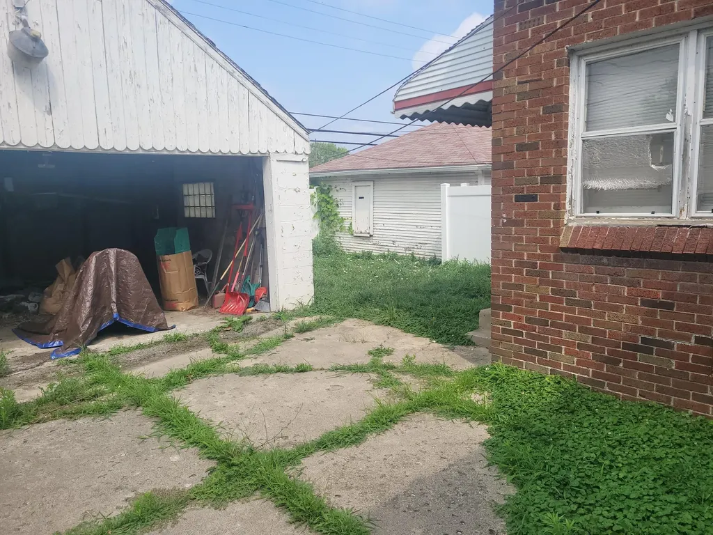 8897 Prest Street Detroit City MI 48228