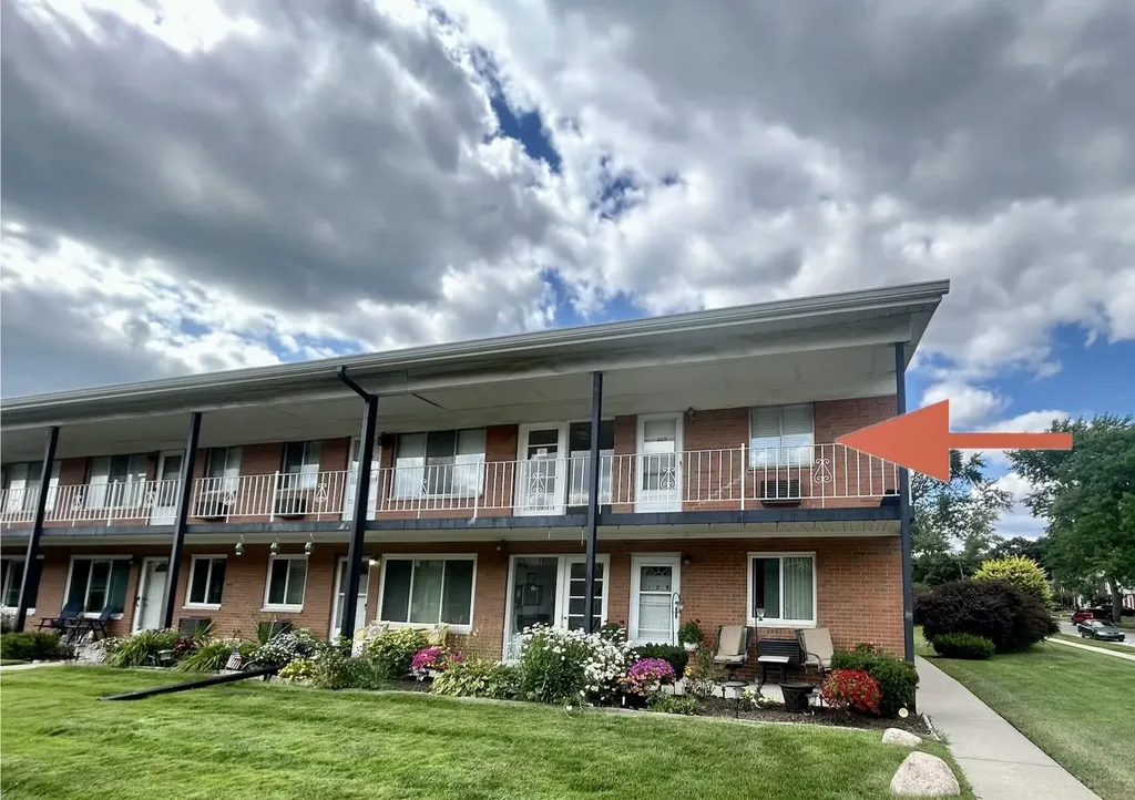 2215 Clawson Avenue Royal Oak City MI 48073