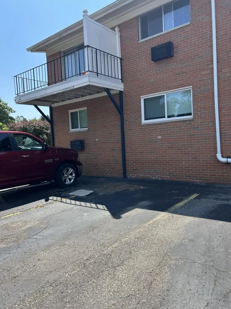 2215 Clawson Avenue Royal Oak City MI 48073