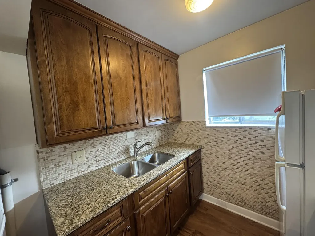 2215 Clawson Avenue Royal Oak City MI 48073