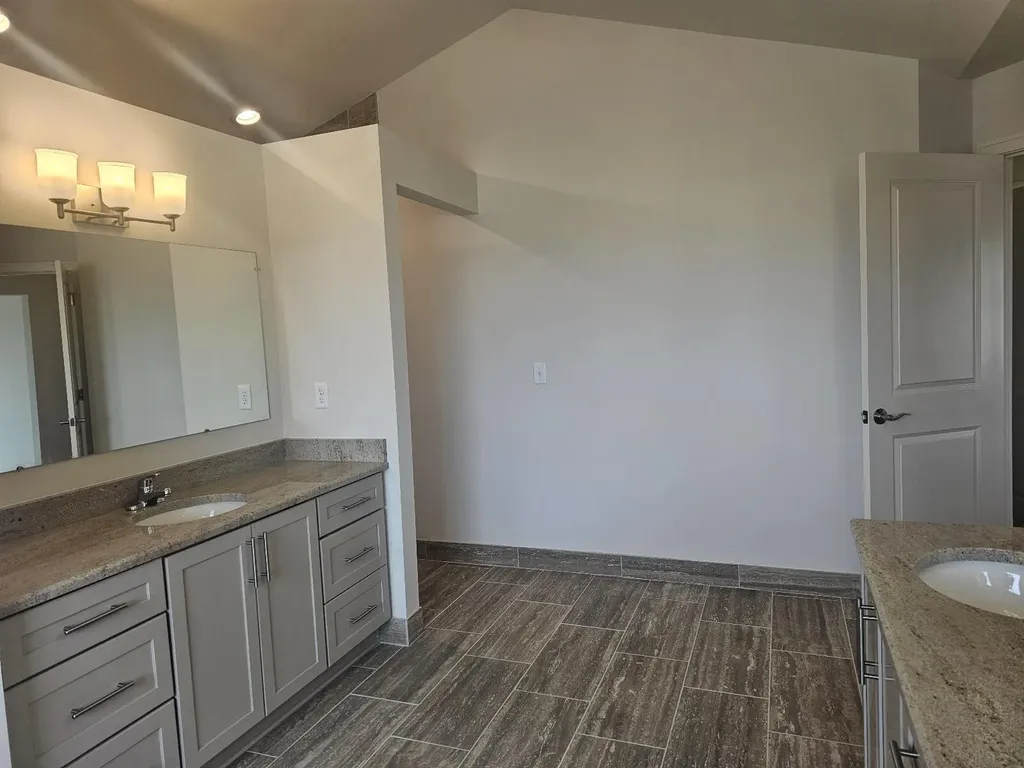 10613 Valley View Drive York Charter Township MI 48176