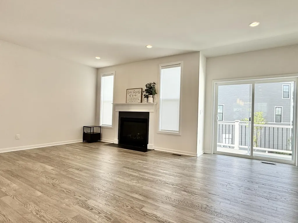 2752 S Spurway Drive Ann Arbor City MI 48105