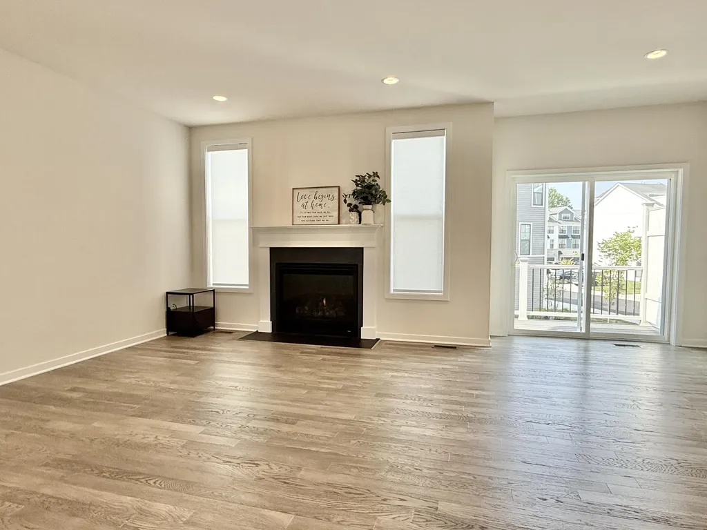 2752 S Spurway Drive Ann Arbor City MI 48105